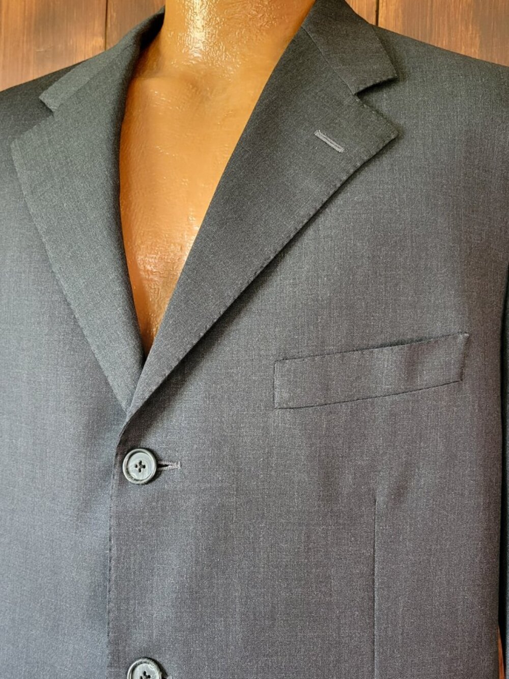 Corneliani 54L Pure Wool Sport Coat Charcoal Gray Shadow Plaid Italy Double Vent